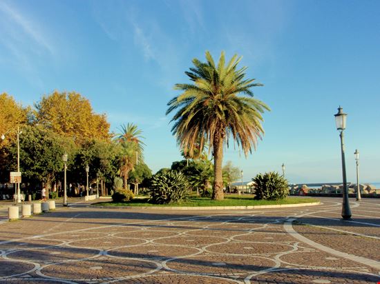 Salerno Lungomare stock.adobe.com 