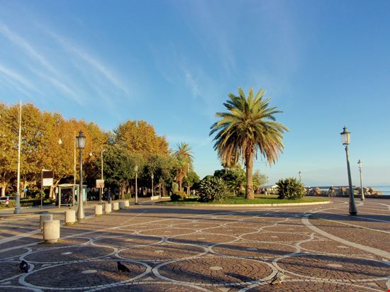 Salerno Lungomare stock.adobe.com 