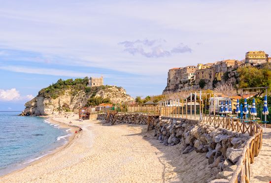 Tropea Spiaggia di Tropea stock.adobe.com 