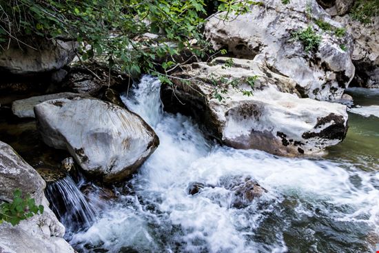 Gole di San Venanzio Canyon d'Abruzzo stock.adobe.com 