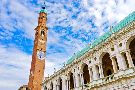Basilica Palladiana Vicenza stock.adobe.com 