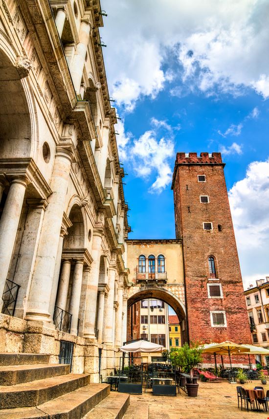 Basilica Palladiana Vicenza stock.adobe.com 