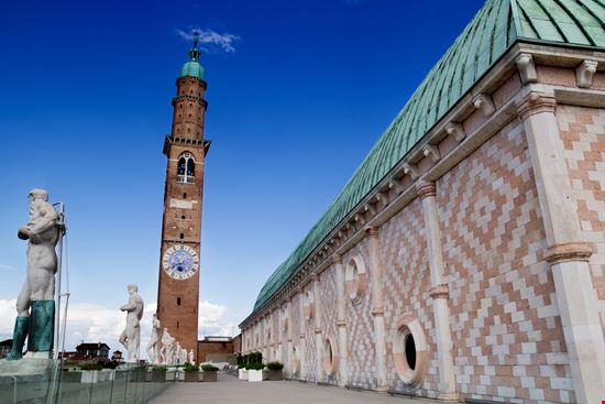 Basilica Palladiana Vicenza stock.adobe.com 
