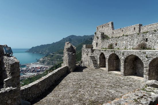 Salerno Castello di Arechi stock.adobe.com 