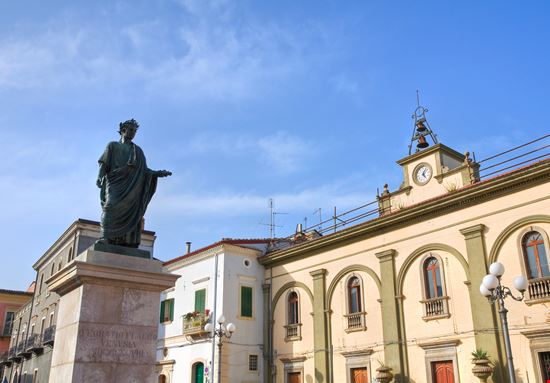 Venosa Venosa Mi.Ti. - Shutterstock.com Mi.Ti.