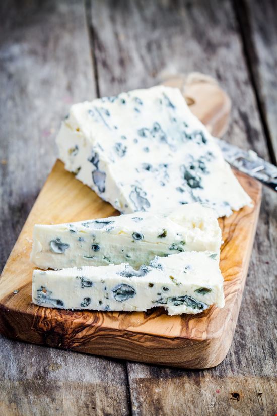 Gorgonzola Gorgonzola Ekaterina Kondratova - Shutterstock.com 