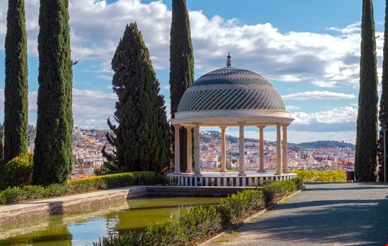 Il giardino botanico La Concepción Il giardino botanico La Concepción Roberto Sorin - Shutterstock.com 