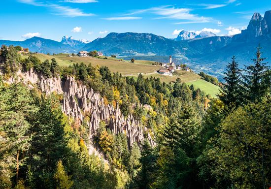 Piramidi di terra Piramidi di terra FooTToo - Istockphoto.com 