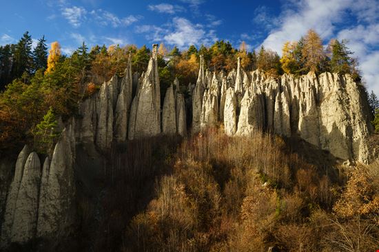 Piramidi di terra Piramidi di terra michelecaminati - Istockphoto.com 