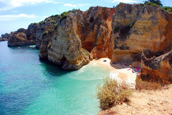Lagos La spiaggia di Dona Ana stock.adobe.com 