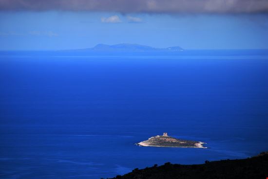 Isola di Ustica Isola di Ustica GiovanniCaruso - Istockphoto.com 