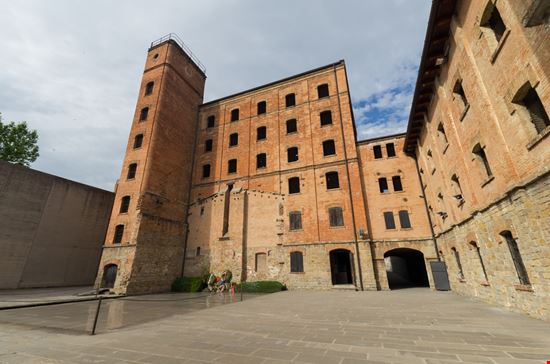 Risiera di San Sabba Risiera di San Sabba LorenzoPeg / Shutterstock.com 