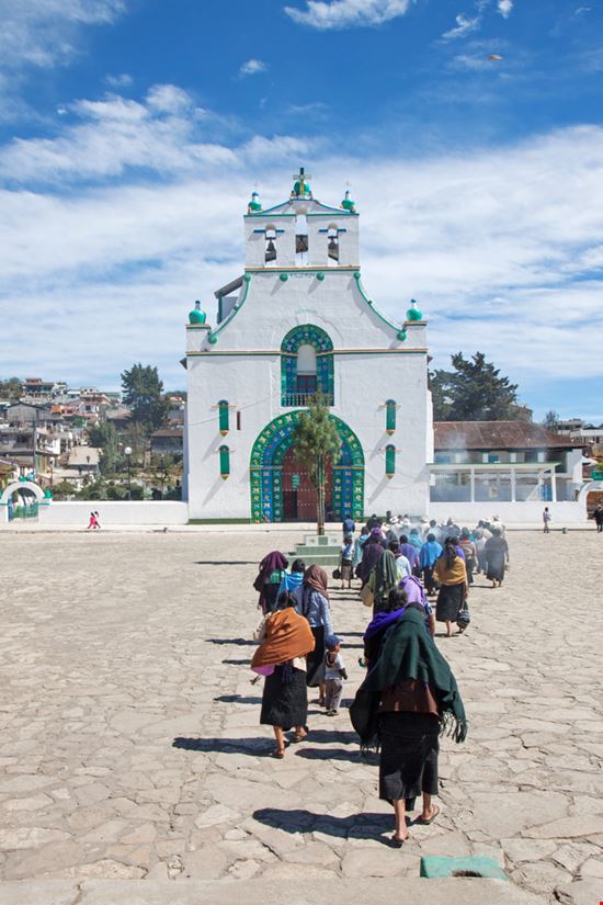 san juan chamula san juan chamula Morenovel / Shutterstock.com 