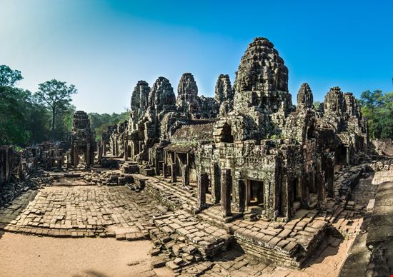 Bayon Bayon David Ionut - Shutterstock.com 