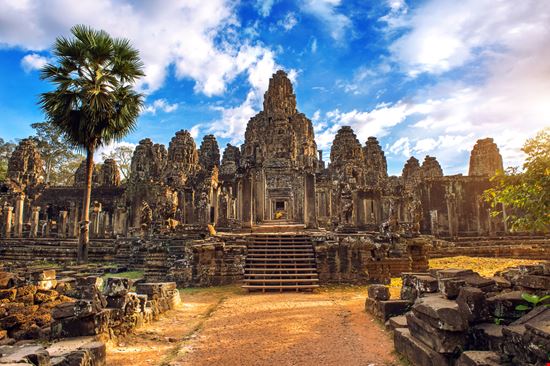 Bayon Bayon Guitar photographer - Shutterstock.com 