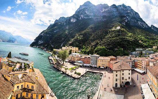 Riva del Garda Riva del Garda stock.adobe.com 