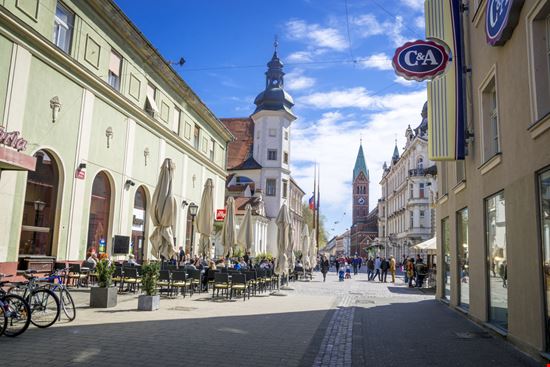 Maribor Maribor Anilah / Shutterstock.com 
