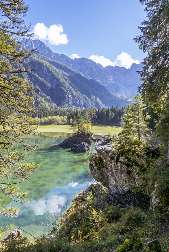 Laghi di Fusine Laghi di Fusine tommaso lizzul - Shutterstock.com 