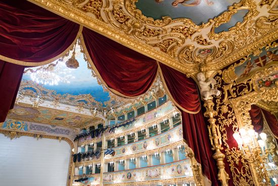 Teatro La Fenice Teatro La Fenice pisaphotography / Shutterstock.com 