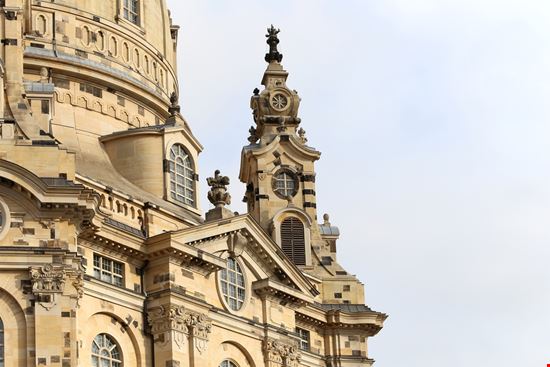 Frauenkirche Frauenkirche VLADJ55 - Shutterstock.com 
