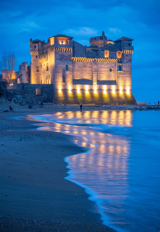 Santa Marinella Castello di Santa Severa stock.adobe.com 