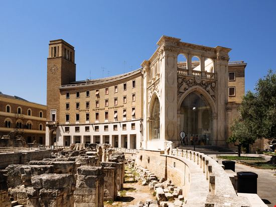 Lecce Anfiteatro romano  stock.adobe.com 