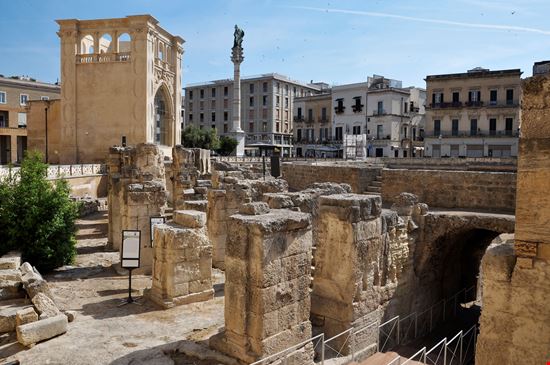 Lecce Anfiteatro romano  stock.adobe.com 