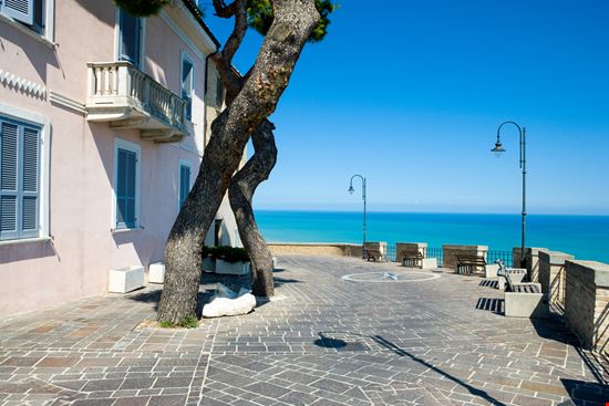 Silvi Alta Silvi Alta Gimas - Shutterstock.com 