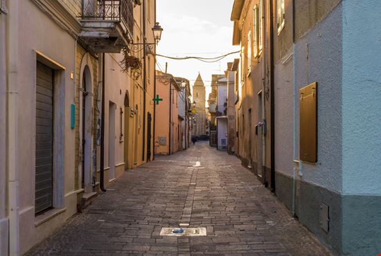 Silvi Alta Silvi Alta ValerioMei / Shutterstock.com 