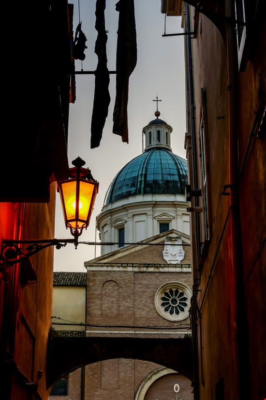 Ortona Ortona underworld - Shutterstock.com 