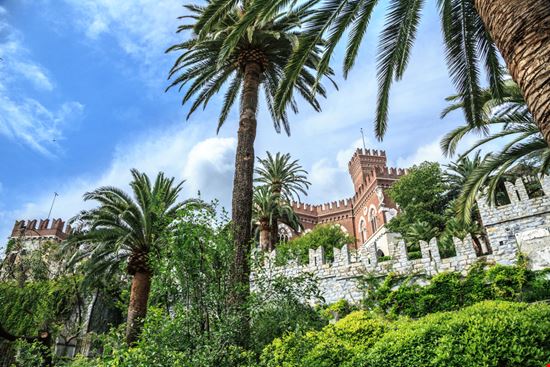 Castello d’Albertis Castello d’Albertis Garsya / Shutterstock.com 