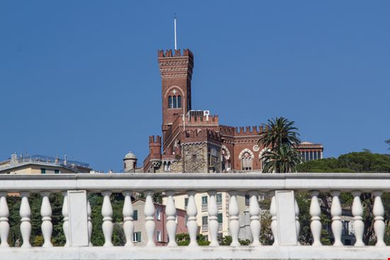 Castello d’Albertis Castello d’Albertis Matteo Provendola / Shutterstock.com 