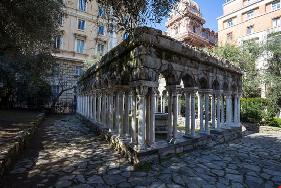 La Casa di Colombo La Casa di Colombo faber1893 / Shutterstock.com 