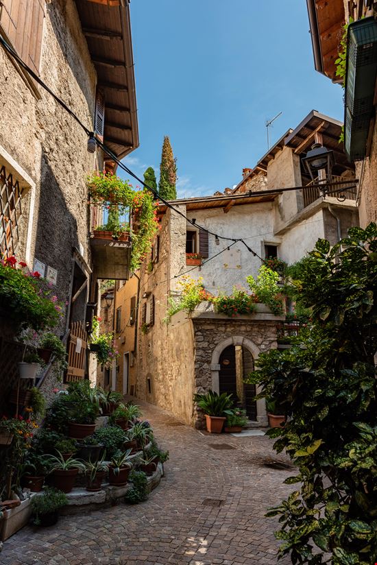 Tremosine Centro Storico stock.adobe.com 