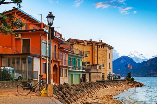 Brenzone Brenzone Mariia Golovianko - Shutterstock.com 