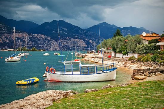 Brenzone Brenzone Mariia Golovianko - Shutterstock.com 