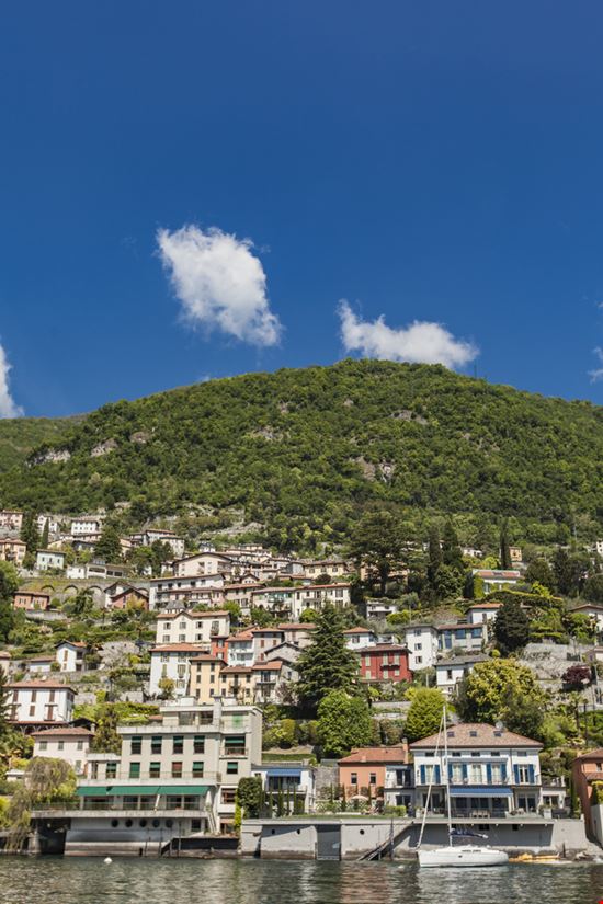 Moltrasio Moltrasio Goran Bogicevic - Shutterstock.com 