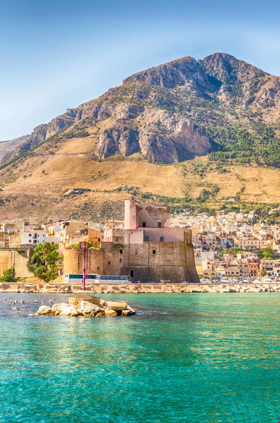 Castellammare del Golfo Castellammare del Golfo Marco Rubino - Shutterstock.com 