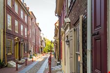 Elfreth's Alley