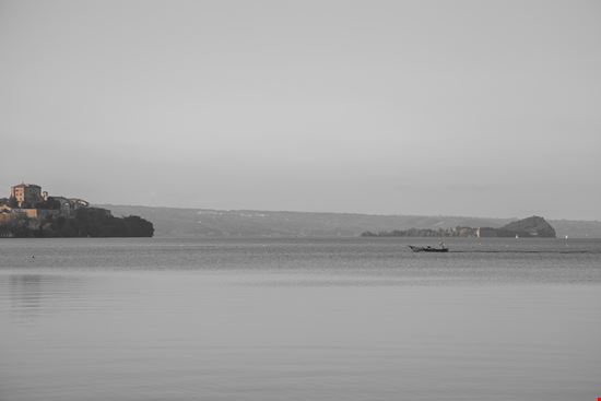 Isola Bisentina L'isoletta del Lago di Bolsena Ivano de Santis - Shutterstock.com 