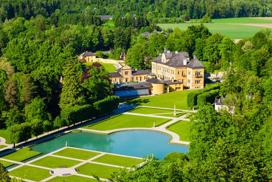 Castello di Hellbrunn Castello di Hellbrunn saiko3p - Shutterstock.com 
