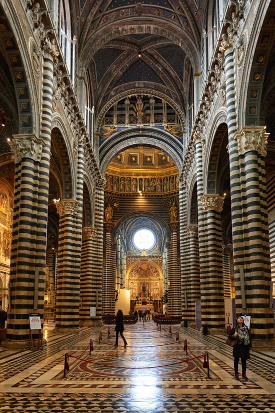 Duomo Duomo JIPEN / Shutterstock.com 