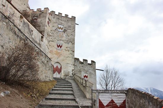 Sluderno Castel Coira Valenti Renzo - Shutterstock.com 