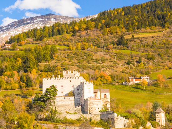 Sluderno Castel Coira Mark Pitt Images / Shutterstock.com 
