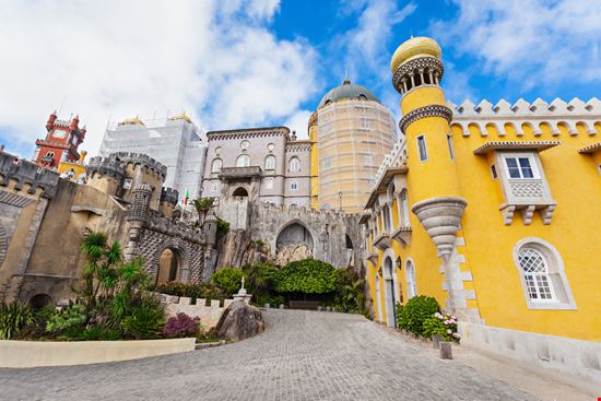 Sintra Palacio de Pena saiko3p - Shutterstock.com 