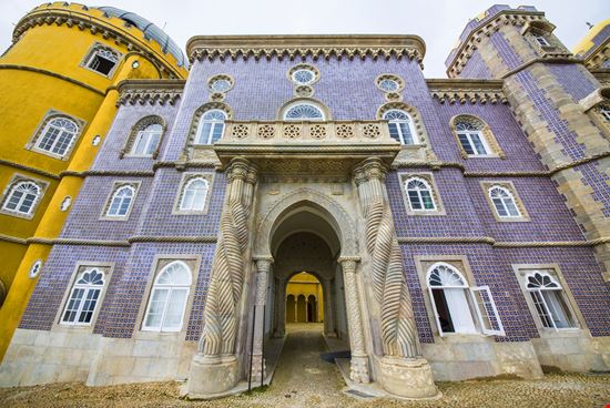 Sintra Palacio de Pena Rolf E. Staerk - Shutterstock.com 