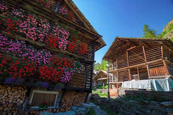 Alagna Valsesia Alagna Valsesia sbellott / Shutterstock.com 