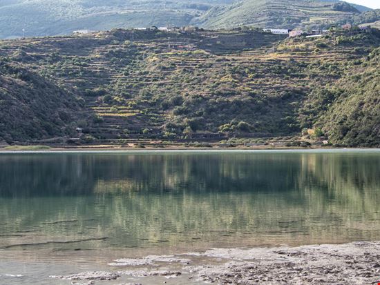 Isola di Pantelleria Lago Specchio di Venere stock.adobe.com 