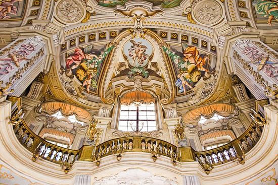 Stupinigi Palazzina di caccia stock.adobe.com 