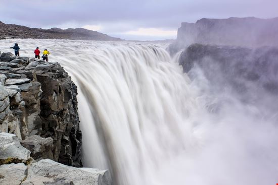 Cascata di Dettifoss Cascata di Dettifoss Anna Durinikova - Shutterstock.com 